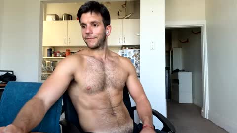 Snapshot of bondi333 chatting on February 6, 5:25 am Bondi online show from February 6, 5:25 am