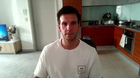 Bondi online show from February 25, 1:20 am