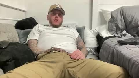 boner4you1994 online show from October 19, 9:58 am