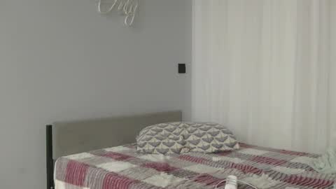 bonne_chance online show from October 9, 5:51 pm