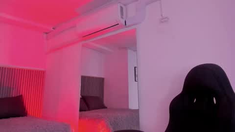 Bonnie  online show from December 17, 11:39 am