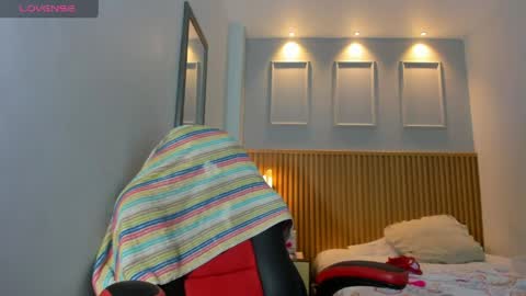 BONNIE  online show from March 25, 1:07 pm