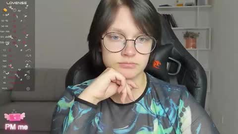 bonniebill2 online show from September 15, 11:44 am