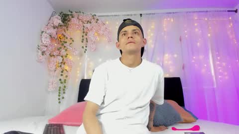 bonny_and_carrot online show from December 22, 7:09 pm