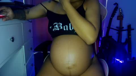 Snapshot of bonny_ebony1 chatting on January 9, 9:16 pm Bonny online show from January 9, 9:16 pm