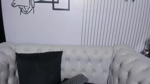 Vicky online show from March 11, 11:57 am