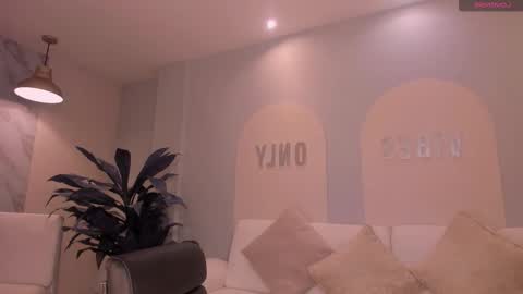 Bonny online show from November 18, 8:23 pm