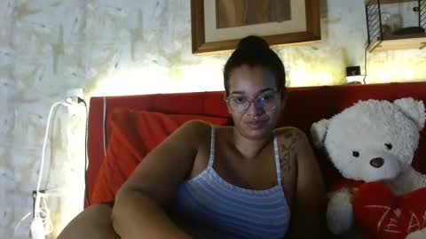 Queen Bon Vivantt online show from January 14, 2:53 pm