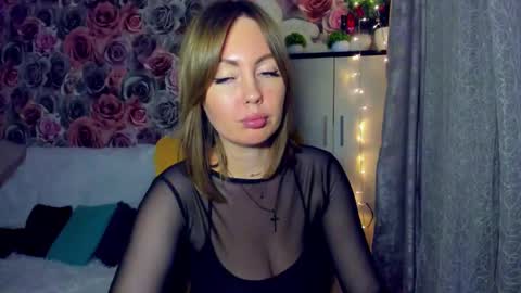 Snapshot of bonybenessy chatting on January 15, 10:46 pm Mira online show from January 15, 10:46 pm