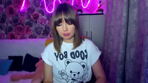 Snapshot of bonybenessy chatting on March 2, 7:56 pm Mira online show from March 2, 7:56 pm