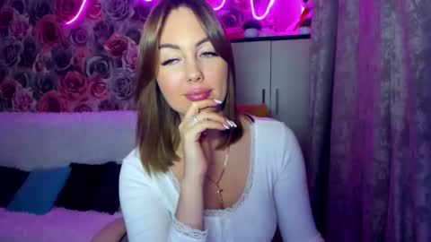 Snapshot of bonybenessy chatting on February 12, 8:29 pm Mira online show from February 12, 8:29 pm