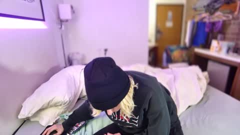 Snapshot of boobookittyfuxx chatting on October 30, 1:39 am boobookittyfuxx online show from October 30, 1:39 am