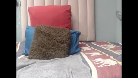 boobshoney95 online show from December 2, 7:40 am