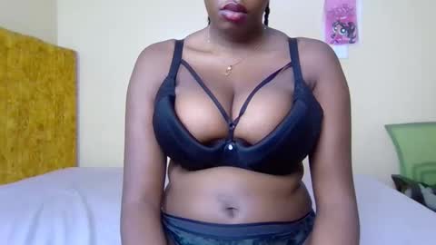 vee online show from April 12, 8:07 am