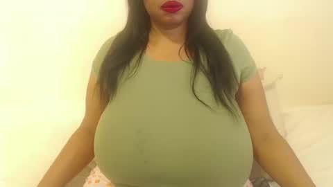 boobyqueen online show from November 2, 5:18 am