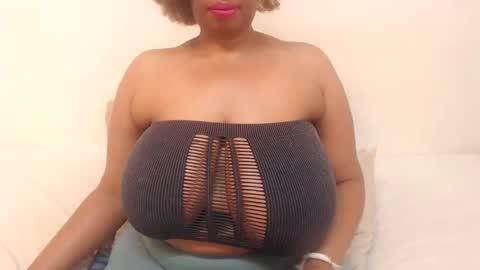 boobyqueen online show from January 13, 9:52 am