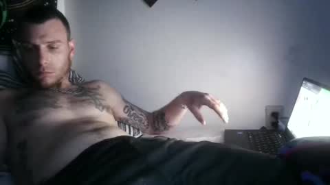Snapshot of boogieflexxx chatting on December 17, 6:24 am boogieflexxx online show from December 17, 6:24 am