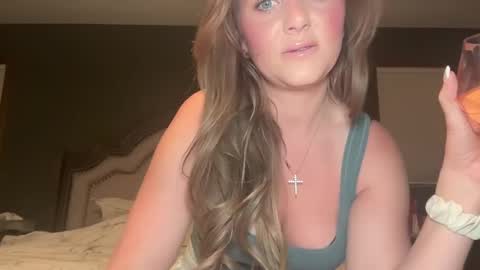 booksnlooksgirl online show from February 18, 3:21 am