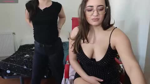 Snapshot of boom_lora chatting on March 6, 7:58 am Boom Lora online show from March 6, 7:58 am