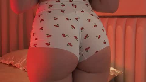 boootyfrytti online show from October 21, 10:02 pm