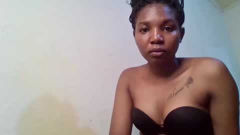 bootie_caramel online show from October 21, 9:14 am