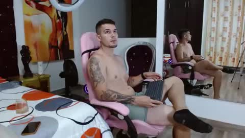 booyhott_ online show from October 20, 10:48 pm