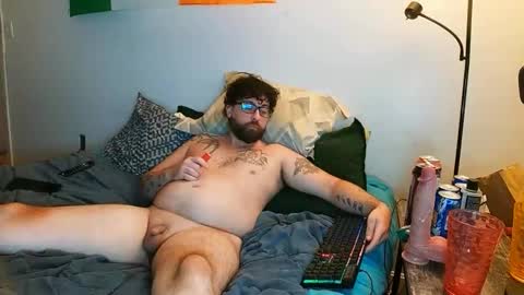 boredandirish21 online show from October 2, 10:41 pm