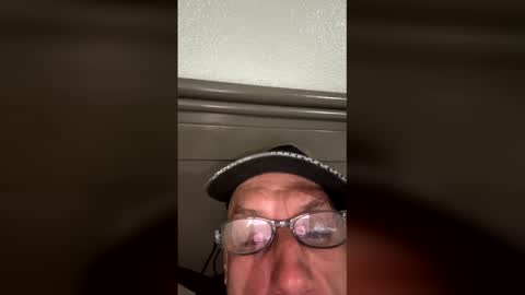 borrado334025 online show from May 28, 2:04 pm