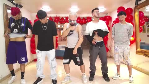 THOMAS AND DAMIAND online show from February 9, 4:25 am