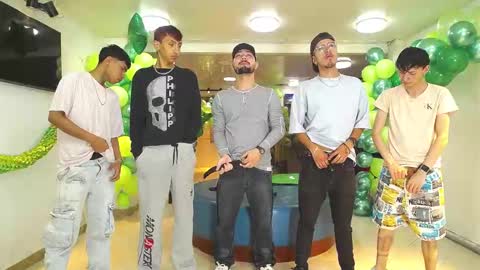 THOMAS AND DAMIAND online show from March 11, 5:13 am