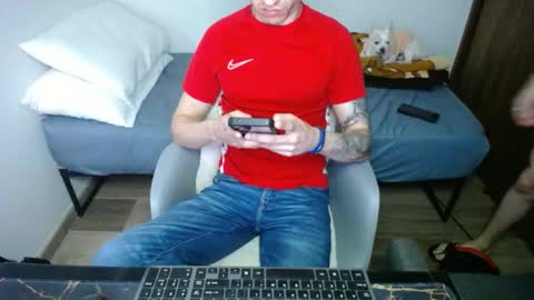 Snapshot of bossking019 chatting on February 9, 1:56 pm bossking019 online show from February 9, 1:56 pm