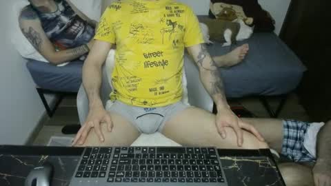 Snapshot of bossking019 chatting on January 16, 3:45 am bossking019 online show from January 16, 3:45 am