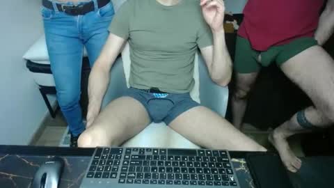 Snapshot of bossking019 chatting on January 25, 4:34 am bossking019 online show from January 25, 4:34 am