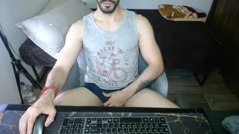 Snapshot of bossking019 chatting on March 8, 6:05 pm bossking019 online show from March 8, 6:05 pm
