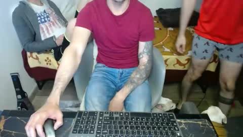Snapshot of bossking019 chatting on February 1, 6:29 pm bossking019 online show from February 1, 6:29 pm