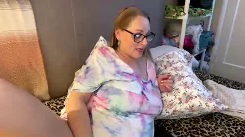 Snapshot of bossmomma chatting on January 29, 7:53 pm BossMom online show from January 29, 7:53 pm
