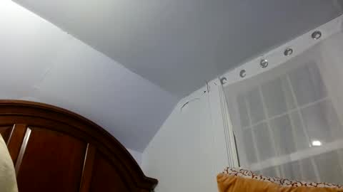 Rue online show from December 18, 9:58 am