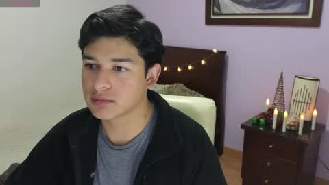 bottomttwink online show from November 8, 3:09 am