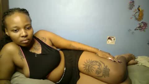 botty_queen online show from May 24, 6:20 am