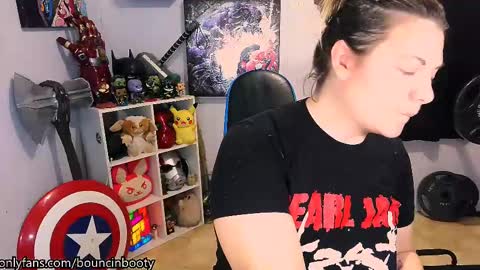 Snapshot of bouncinbooty chatting on February 26, 4:41 am Pumpkin Butt online show from February 26, 4:41 am