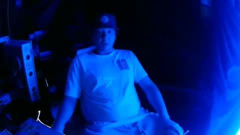 Bowerboi1217 online show from December 1, 10:24 am