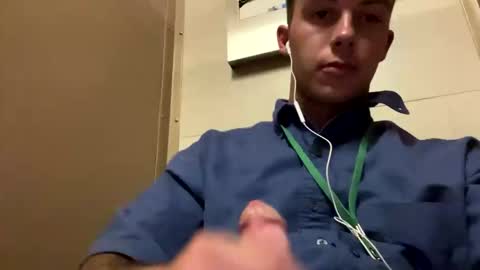 bowersandrew34 online show from April 23, 6:21 am