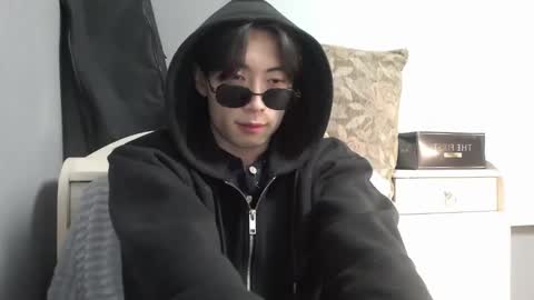 boxman556990 online show from December 4, 11:08 pm