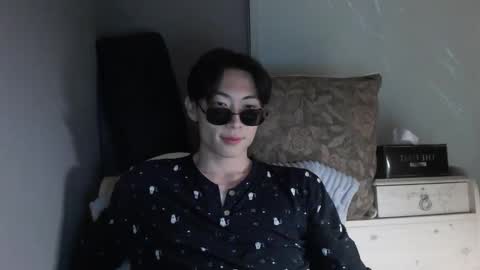 boxman556990 online show from December 8, 11:18 pm