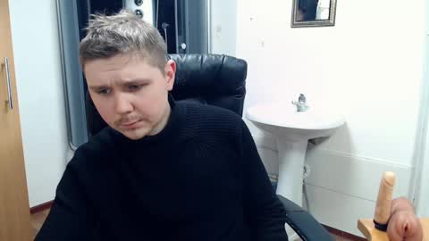 Snapshot of boy_sweet7 chatting on March 12, 11:53 am John online show from March 12, 11:53 am