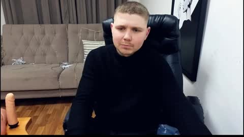 Snapshot of boy_sweet7 chatting on January 1, 7:43 pm John online show from January 1, 7:43 pm