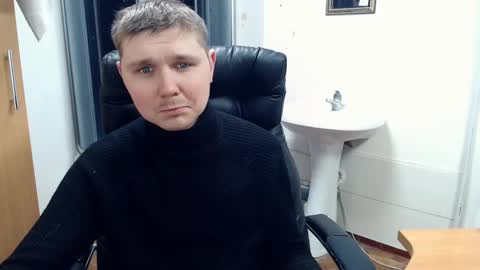 Snapshot of boy_sweet7 chatting on March 10, 11:23 am John online show from March 10, 11:23 am