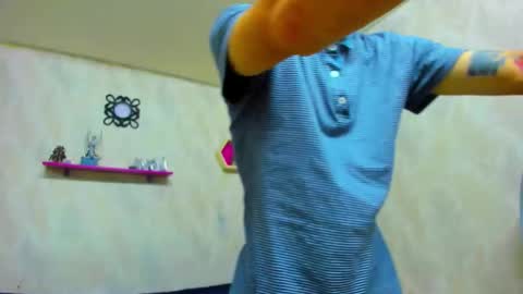 boy_tatto77 online show from February 19, 6:29 pm