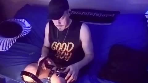 Snapshot of boyblond36 chatting on March 11, 8:19 am Slutty Stud online show from March 11, 8:19 am