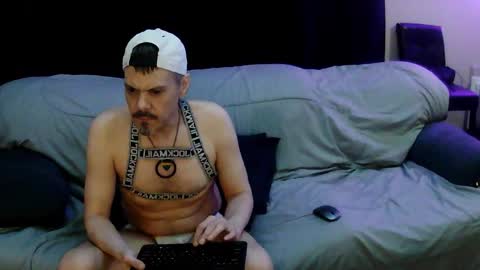 Slutty Stud online show from October 21, 11:37 am